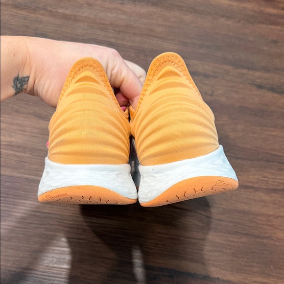 New Balance Women's Cream and Pink Athletic Shoes - Picture 5 of 8